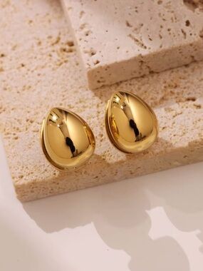 Classic Gold Teardrop Clip-On Earrings 
Stainless Steel
Waterproof